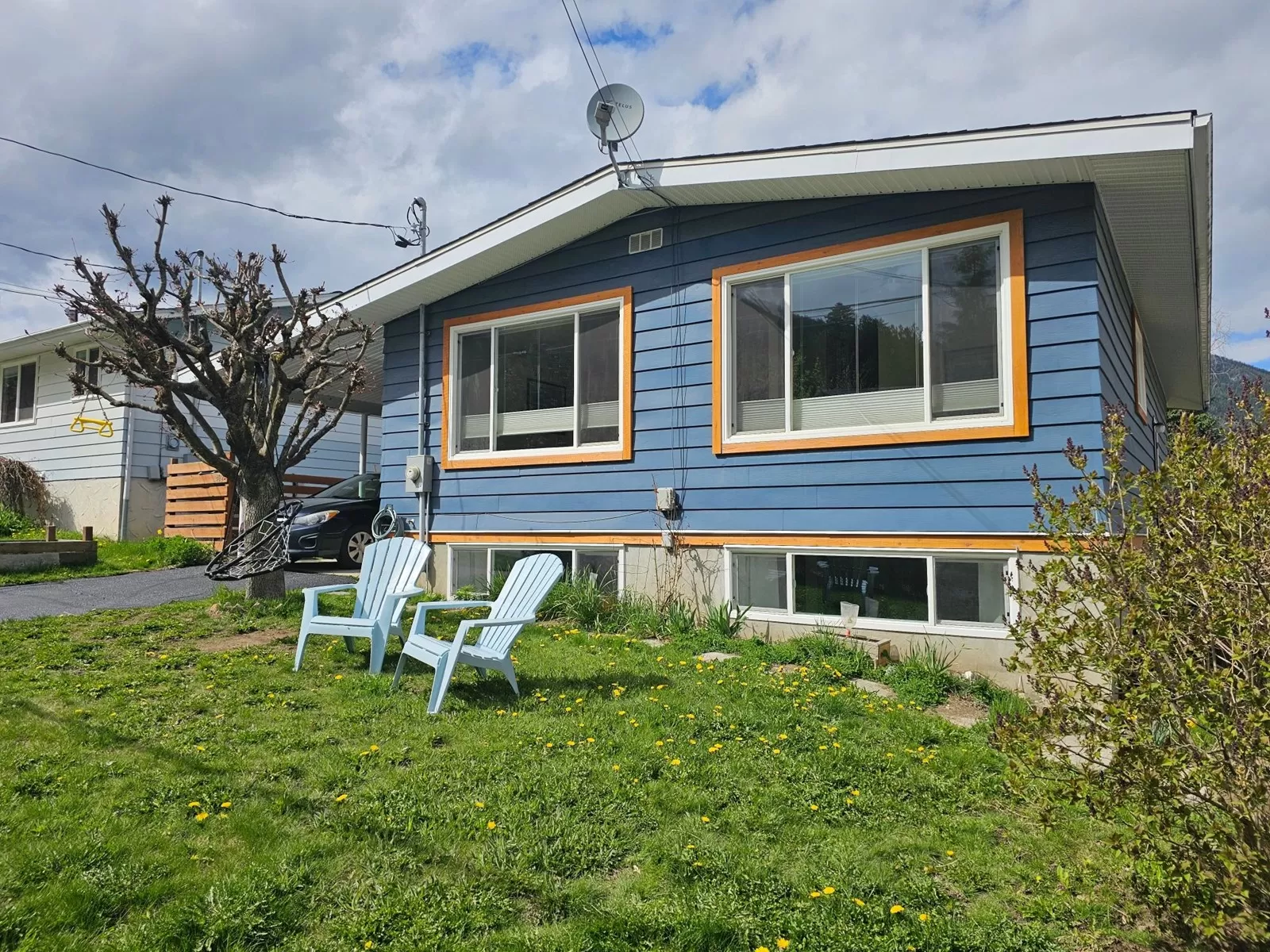 House for rent: 402 Innes Street W, Nelson, British Columbia V1L 3J1