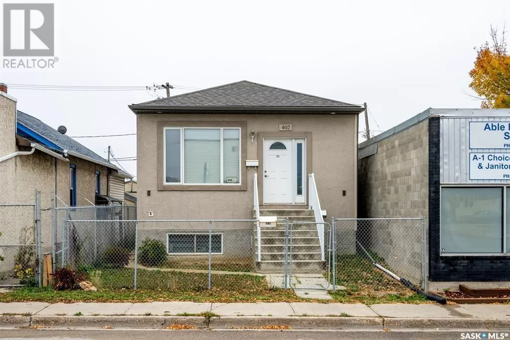 House for rent: 402 Victoria Avenue, Regina, Saskatchewan S4N 0P6