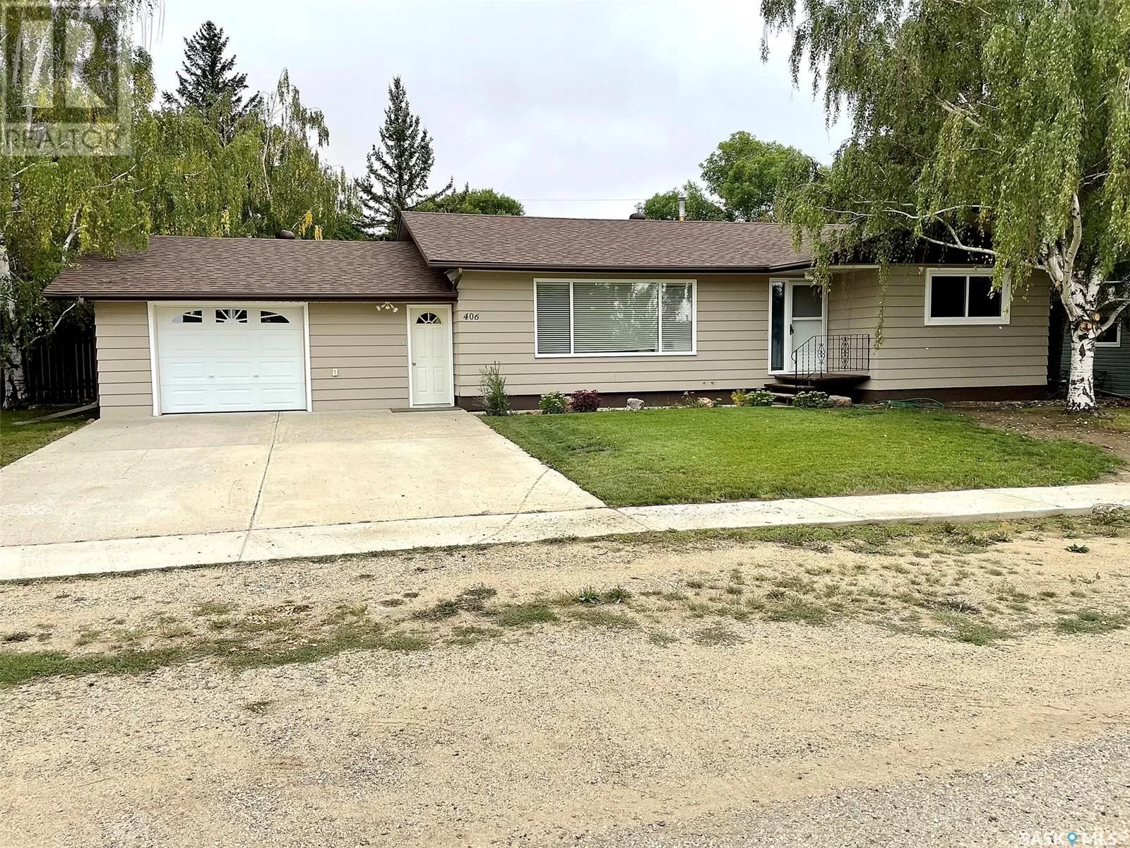 House for rent: 406 1st Street E, Lafleche, Saskatchewan S0H 2K0