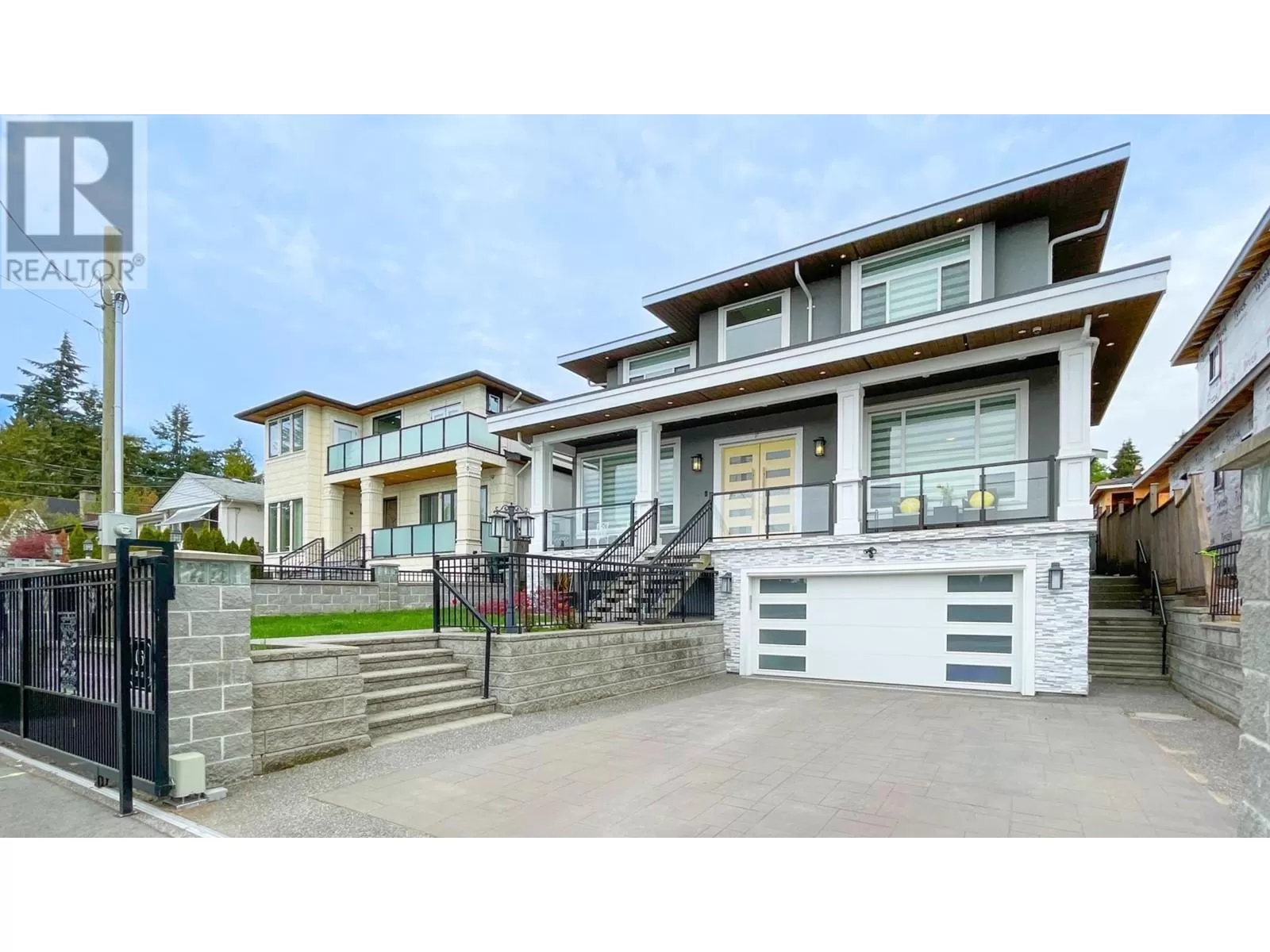 House for rent: 4069 Clinton Street, Burnaby, British Columbia V5J 2K4