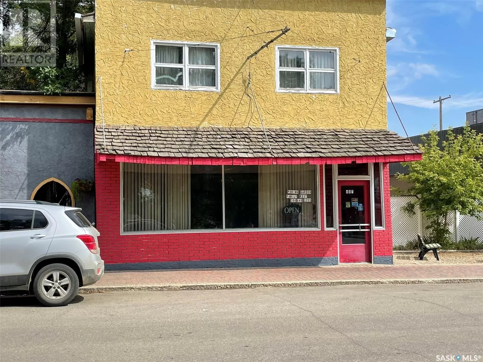 407 Main Street, Gravelbourg, Saskatchewan S0H 1X0