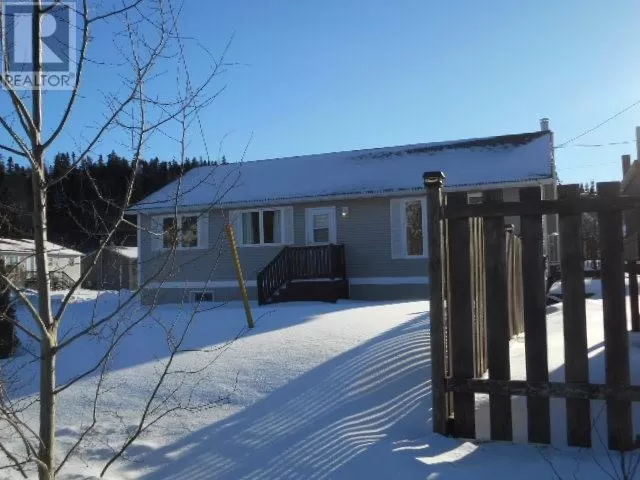 House for rent: 41 Circular Road, Springdale, Newfoundland & Labrador A0J 1T0