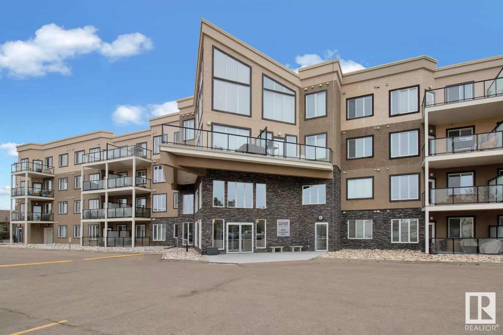 Apartment for rent: #413 4075 Clover Bar Rd, Sherwood Park, Alberta T8H 0R6