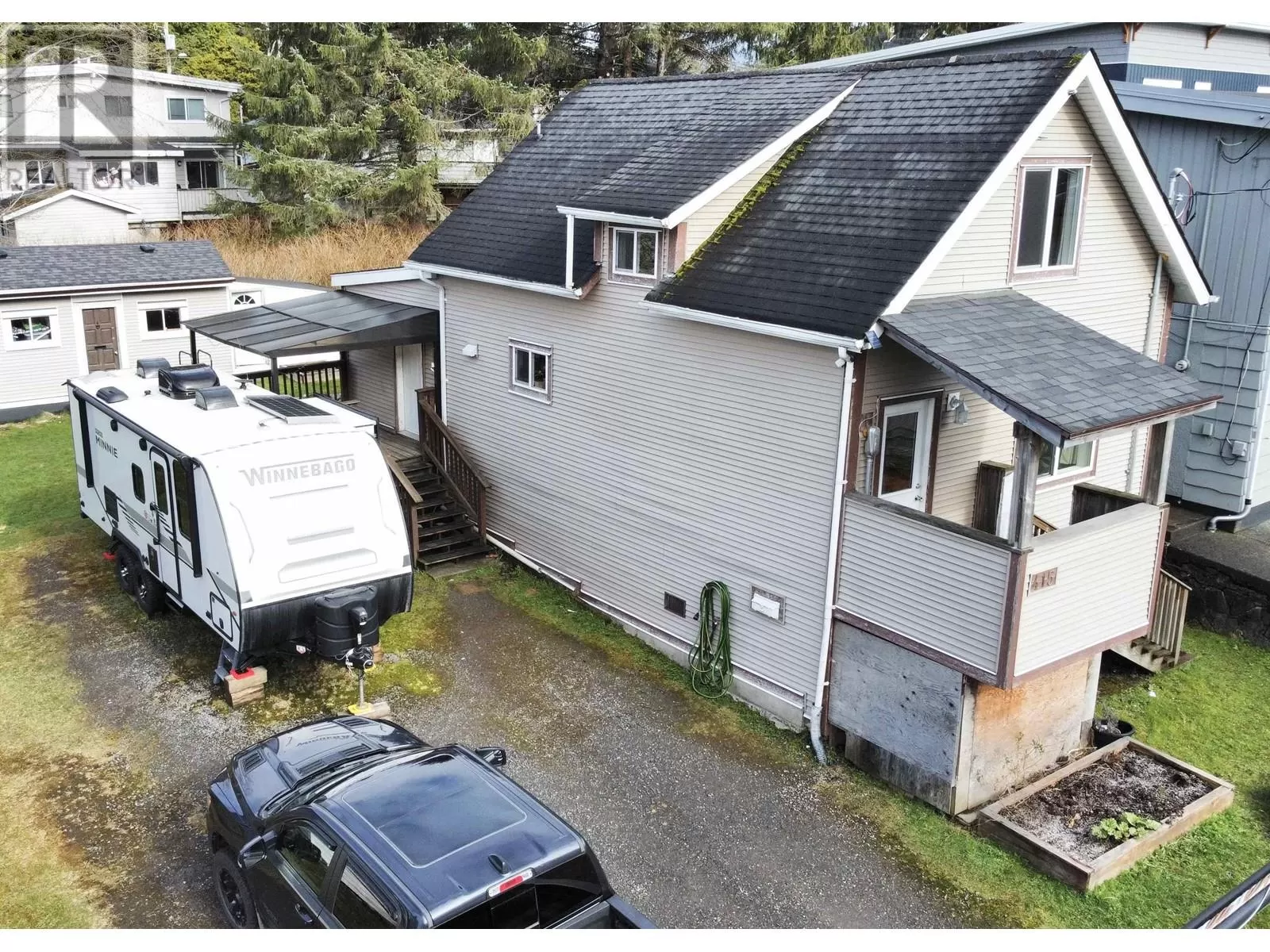 House for rent: 415 E 11 Avenue, Prince Rupert, British Columbia V8J 2W4