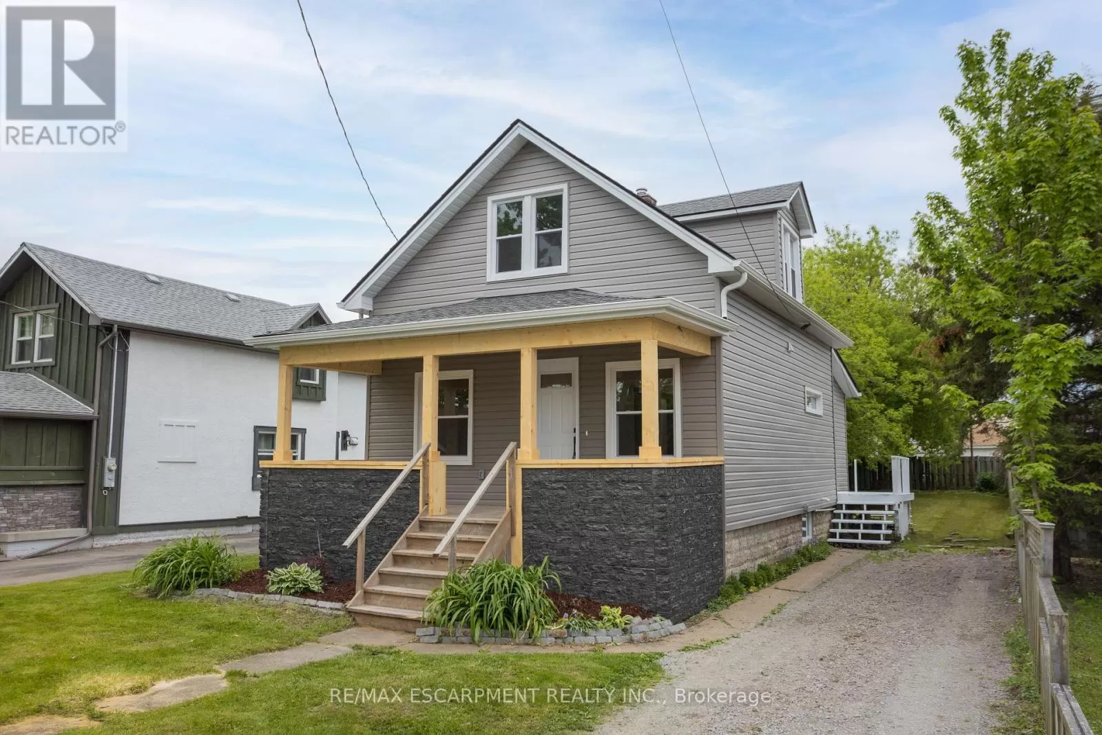 House for rent: 417 Davis Street, Port Colborne, Ontario L3K 1Z7
