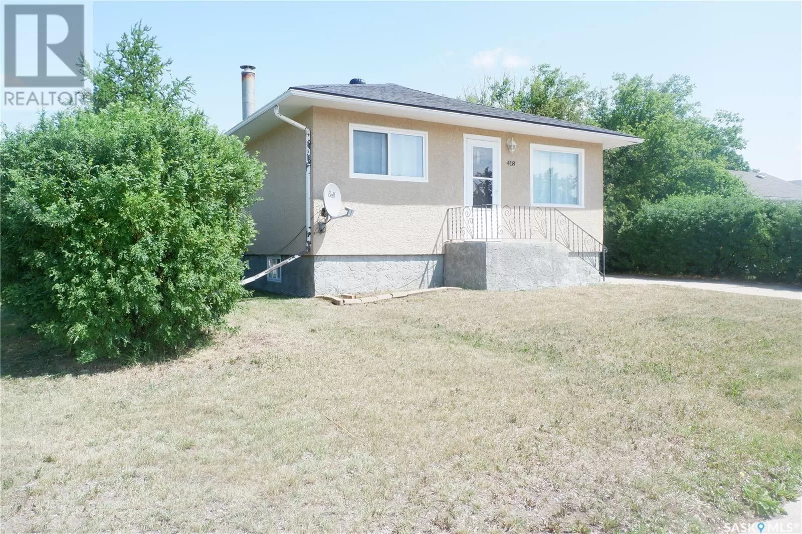 House for rent: 418 5th Avenue W, Assiniboia, Saskatchewan S0H 0B0