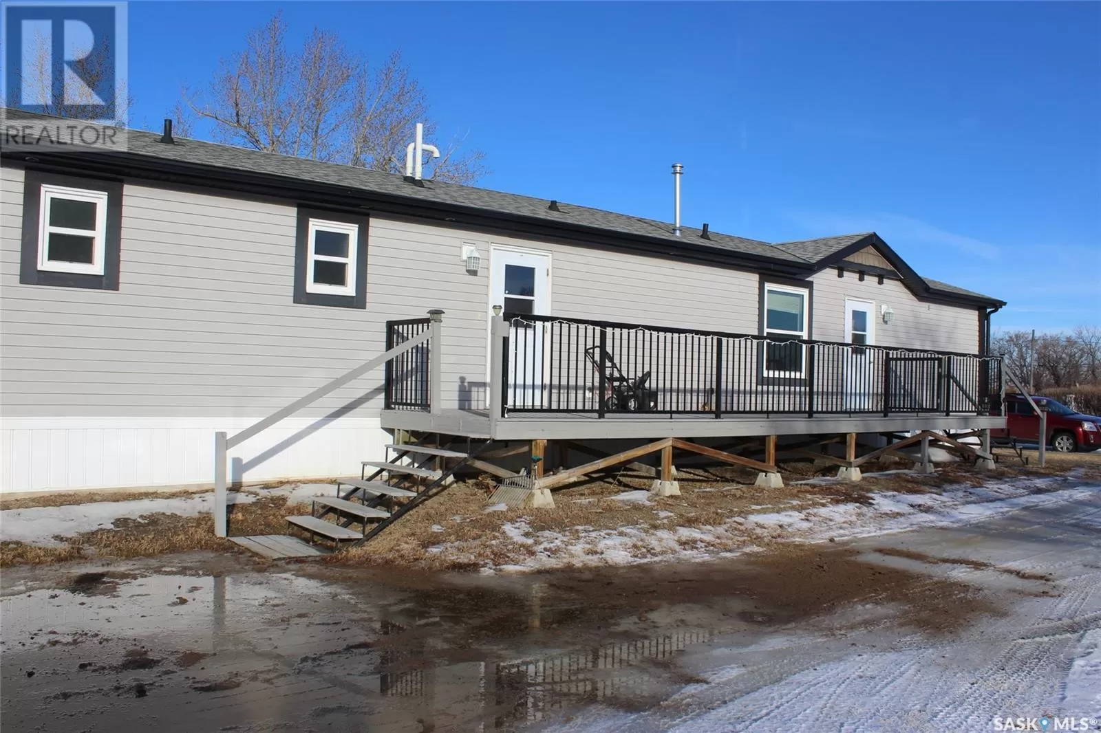 Mobile Home for rent: 42 2nd Street, Tompkins, Saskatchewan S0N 2S0
