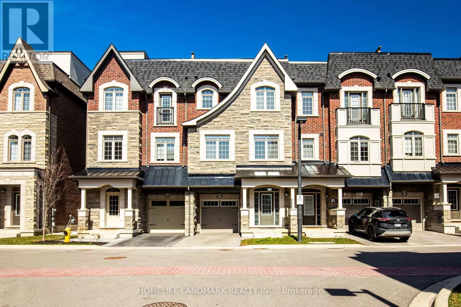 Row / Townhouse for rent: 42 Ingleside Street, Vaughan, Ontario L4L 0H9