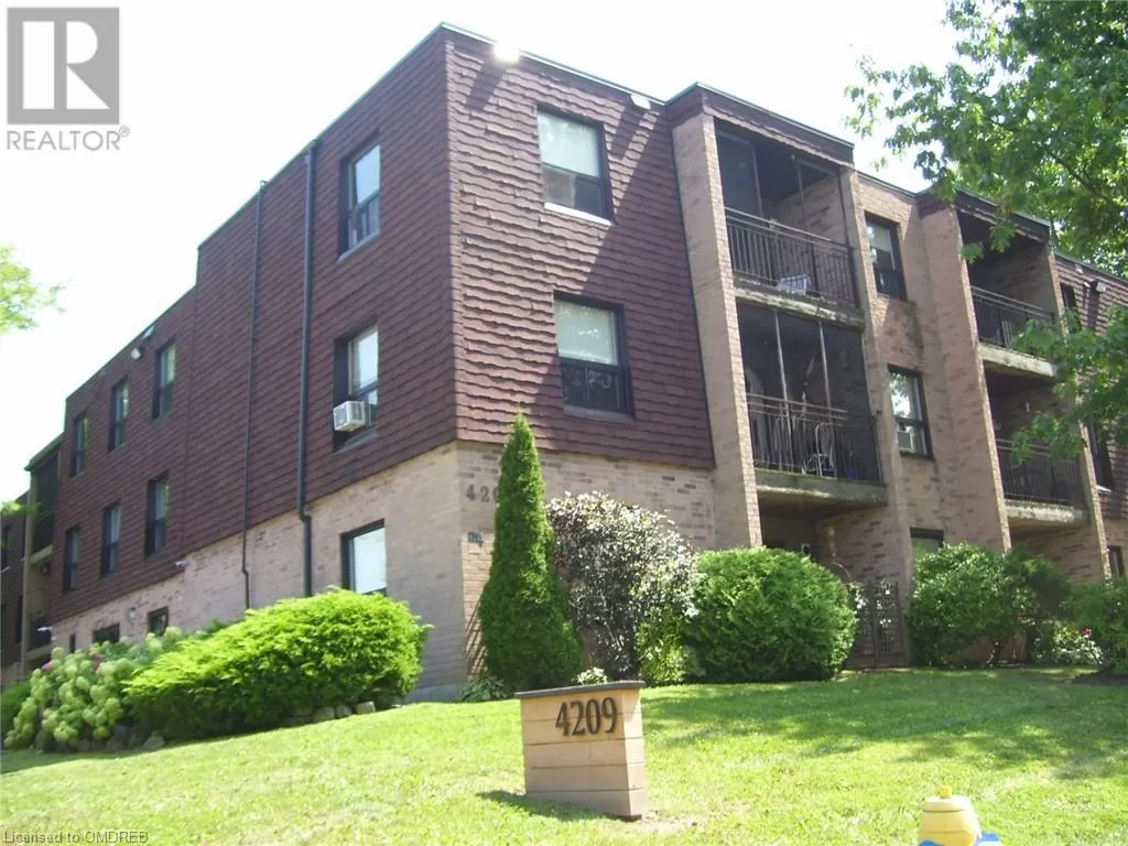 Apartment for rent: 4209 Hixon Street Unit# 304, Beamsville, Ontario L3J 0K2