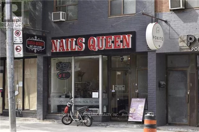 422 Queen Street W, Toronto, Ontario M5V 2A7