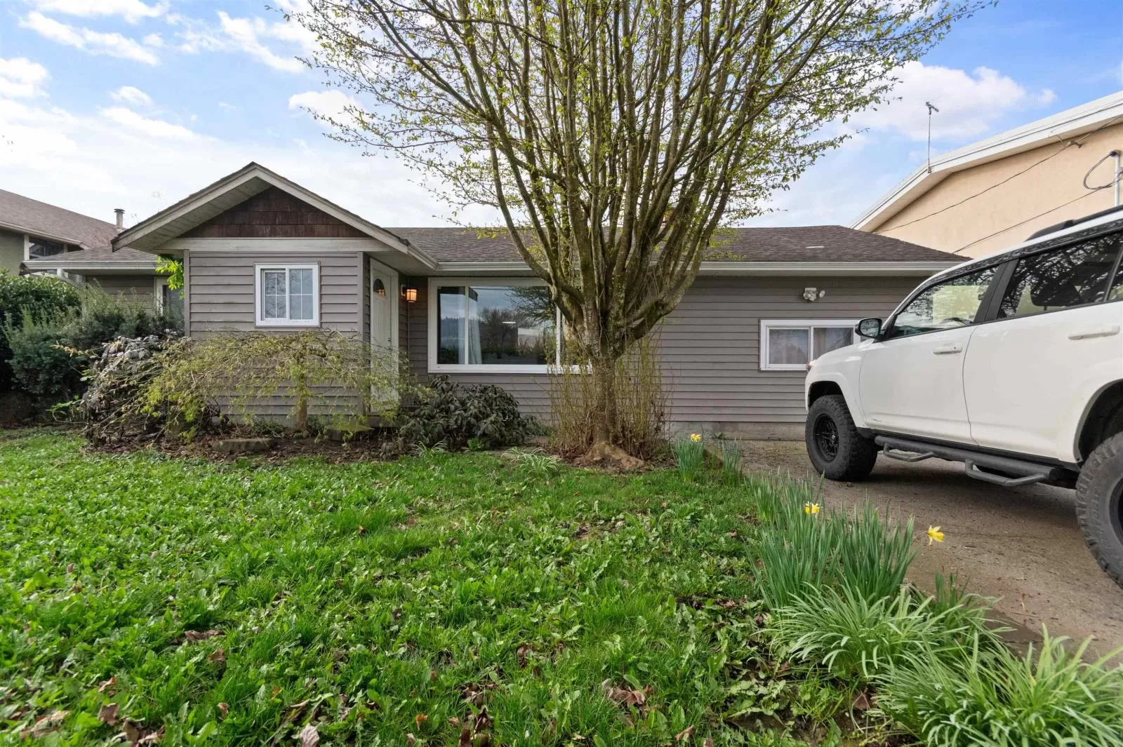 House for rent: 42750 South Sumas Road, Sardis - Greendale, British Columbia V2R 4L7