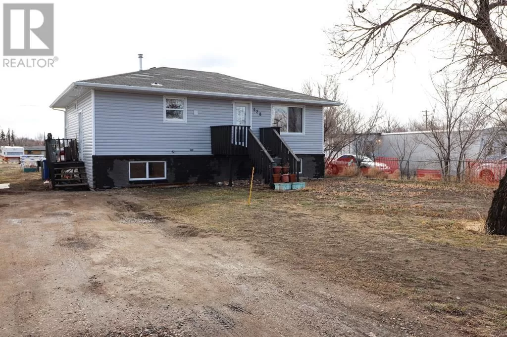 House for rent: 428 2 Street, Suffield, Alberta T0J 2N0