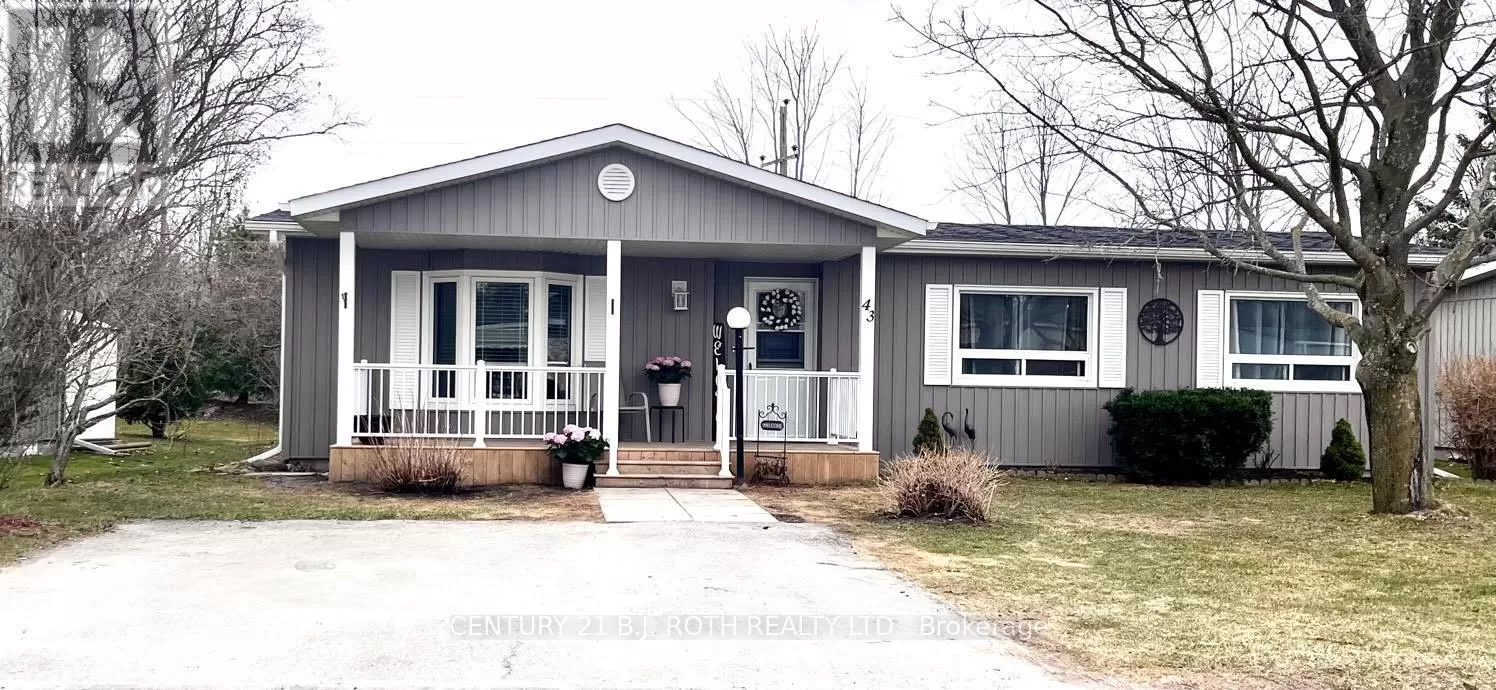 Other for rent: 43 Corner Brook Tr, Innisfil, Ontario L9S 1N7