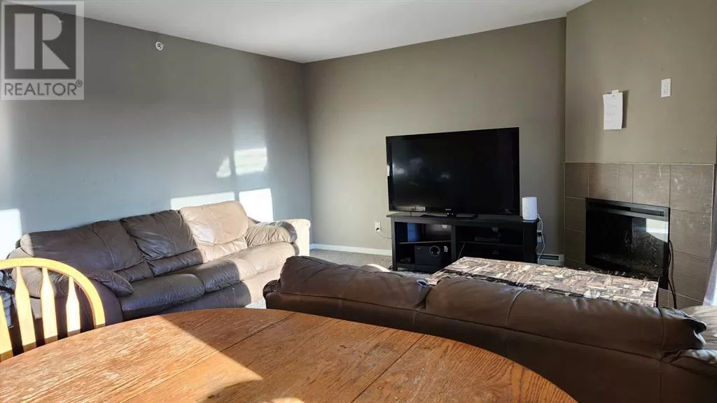 Apartment for rent: 431, 201 Abasand Drive, Fort McMurray, Alberta T9J 1L4