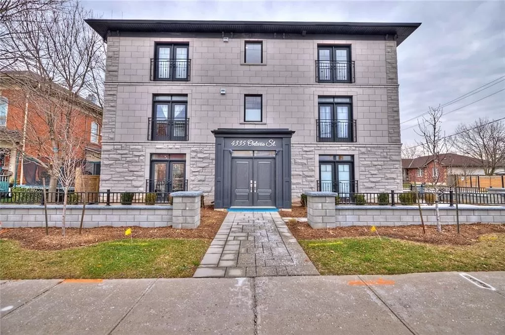 Apartment for rent: 4335 Ontario Street|unit #302, Lincoln, Ontario L0R 1B0