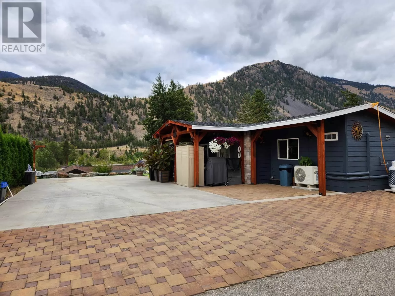 Recreational for rent: 4354 Hwy 3 Highway Unit# 96, Keremeos, British Columbia V0X 1N1