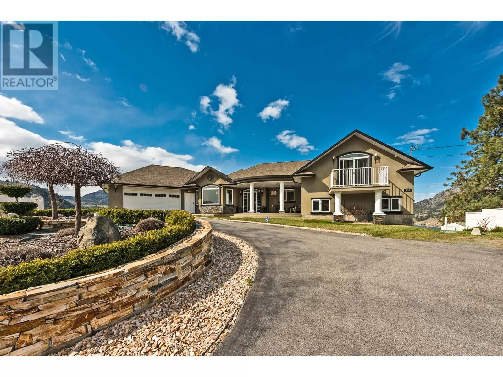House for rent: 439 Panorama Crescent, Okanagan Falls, British Columbia V0H 1R5