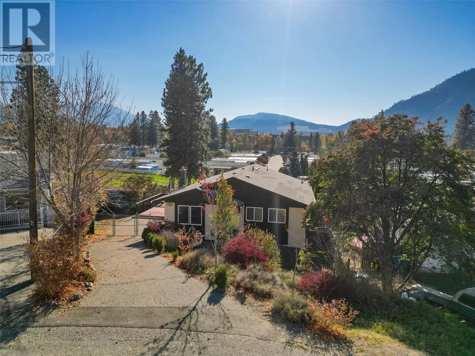House for rent: 4441 Mallory Crescent, Okanagan Falls, British Columbia V0H 1R1