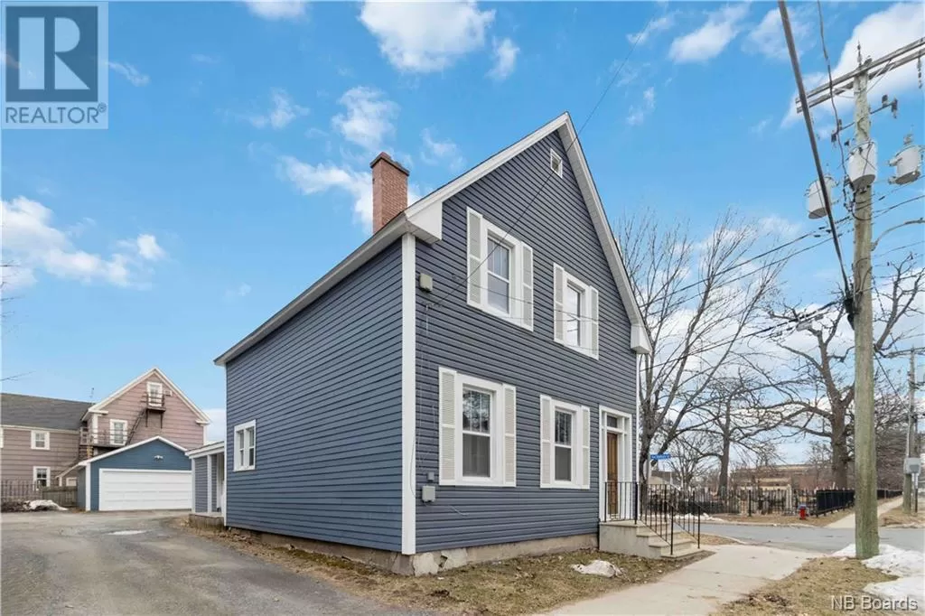 House for rent: 445 George Street, Fredericton, New Brunswick E3B 1J8