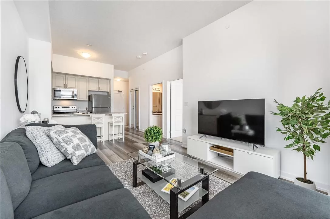 Apartment for rent: 450 Dundas Street E|unit #121, Waterdown, Ontario L0R 2H4