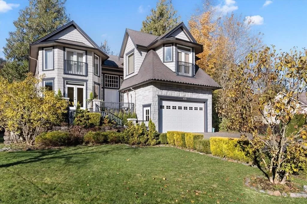 House for rent: 455 Naismith Avenue, Harrison Hot Springs, British Columbia V0M 1K0
