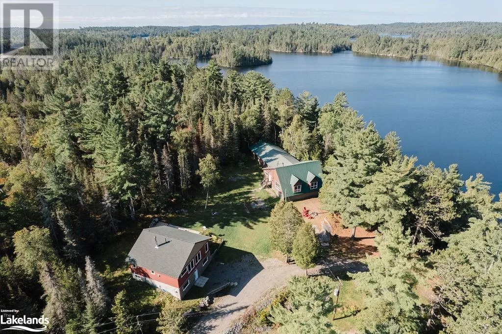 House for rent: 4574 Highway 11 N, Temagami, Ontario P0H 2H0
