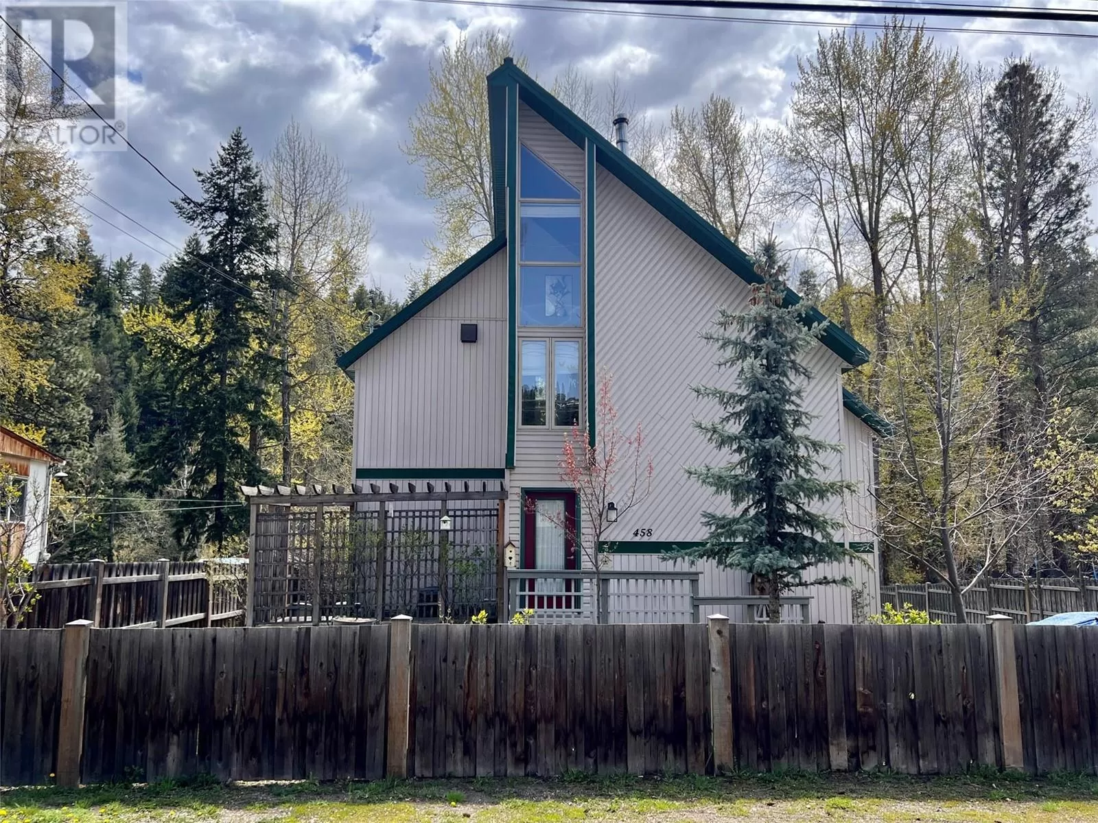 House for rent: 458 Corina Avenue, Princeton, British Columbia V0X 1W0