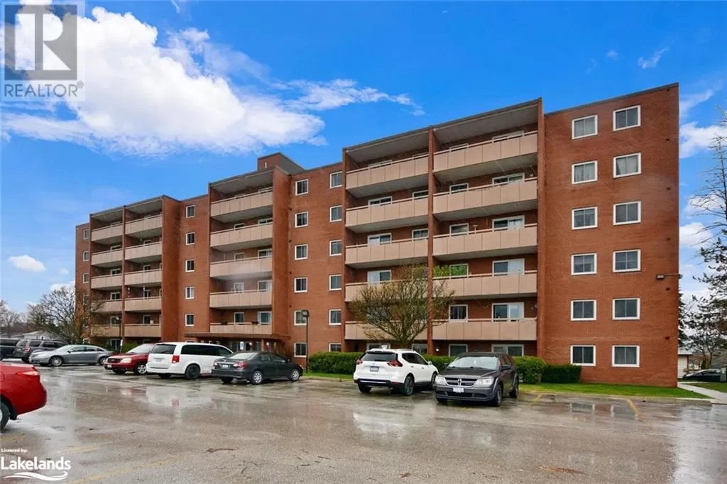 Apartment for rent: 460 Ontario Street Unit# 307, Collingwood, Ontario L9Y 4E5