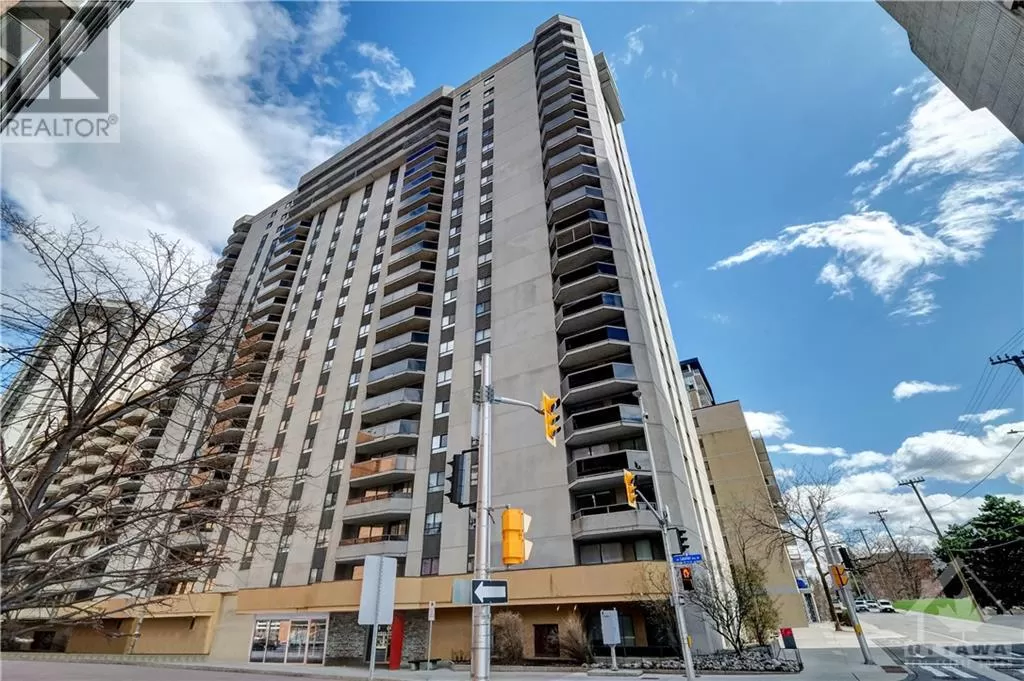 Apartment for rent: 470 Laurier Avenue W Unit#1609, Ottawa, Ontario K1R 7W9