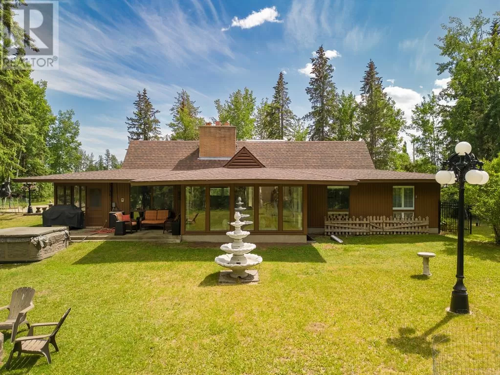 House for rent: 4704 Sakwatamau Drive, Whitecourt, Alberta T7S 1E1