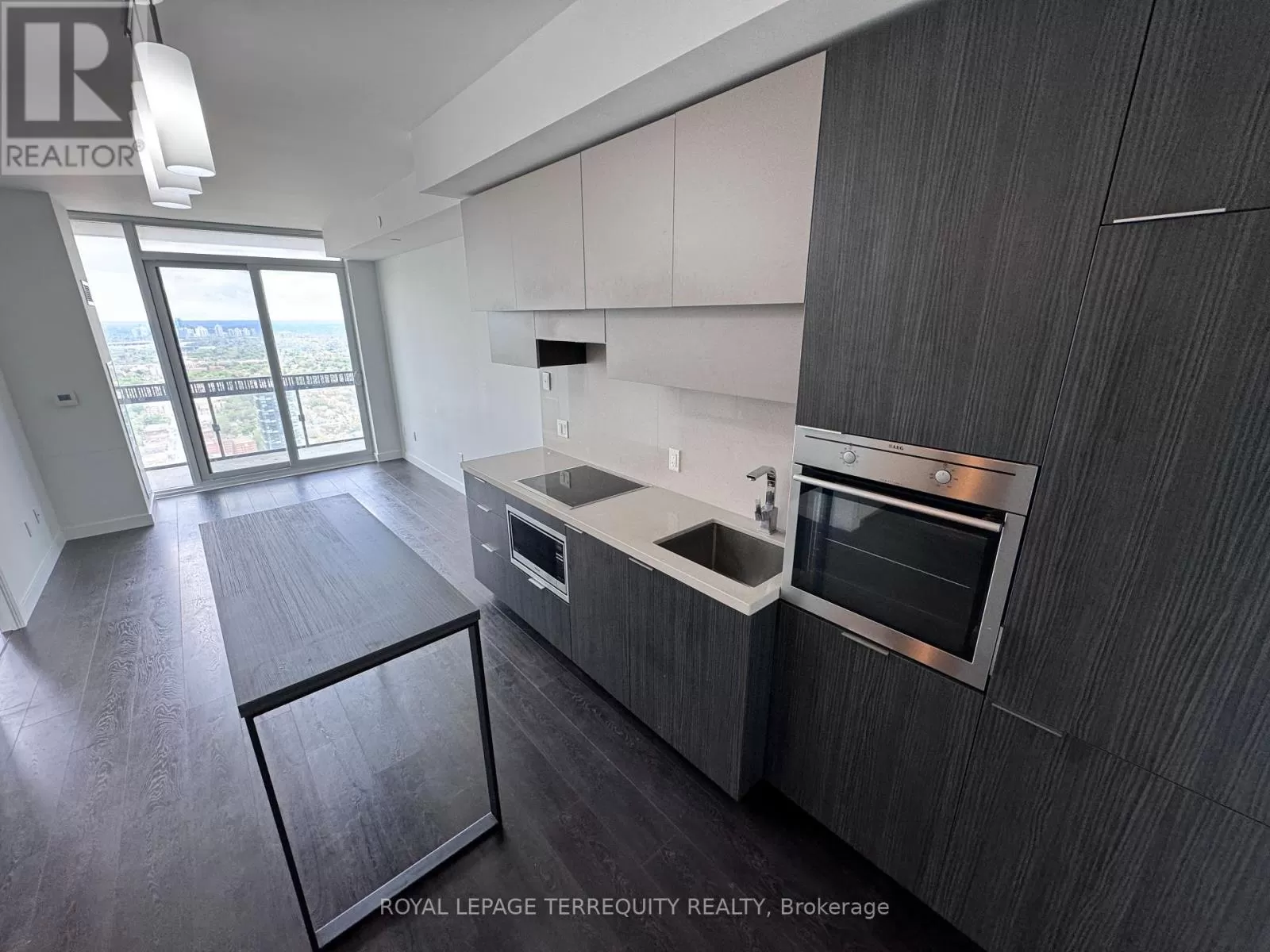 Apartment for rent: 4706 - 8 Eglinton Avenue E, Toronto, Ontario M4P 0C1
