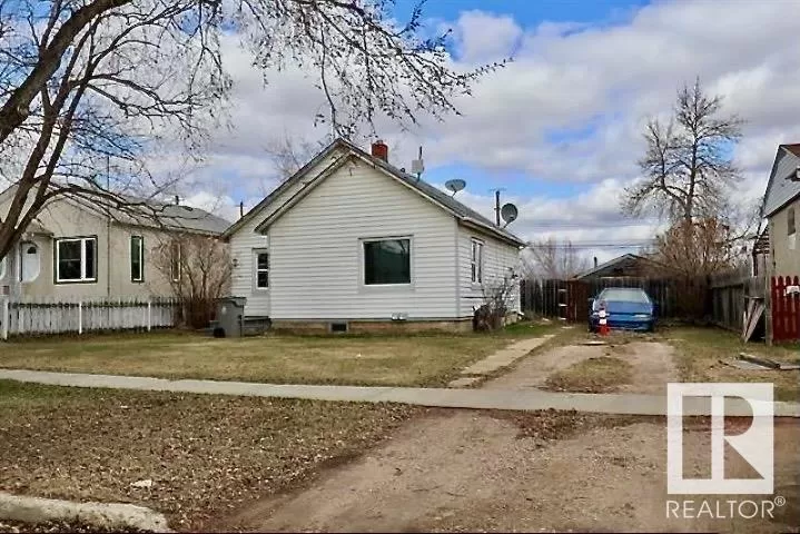 House for rent: 4720 47 Av, Redwater, Alberta T0A 2W0