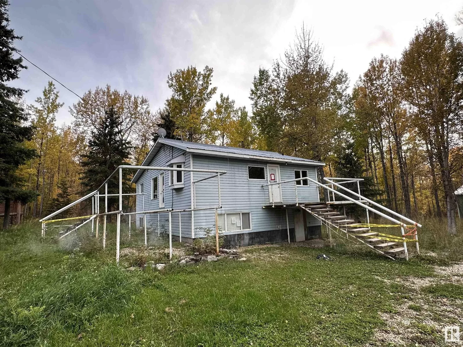 House for rent: 47426 A & B Rr63, Rural Brazeau County, Alberta T0C 0S0