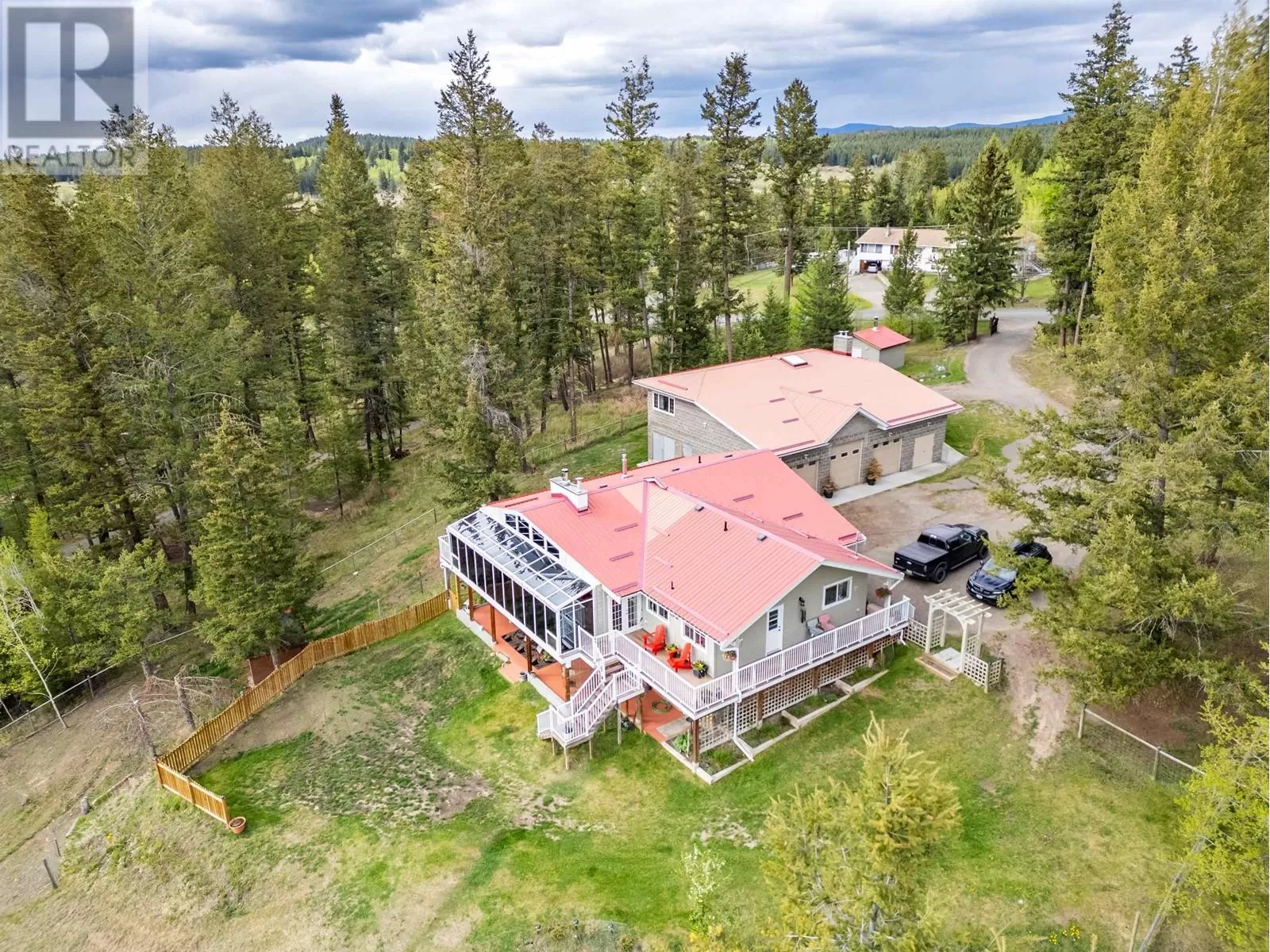House for rent: 4766 Telqua Drive, 108 Mile Ranch, British Columbia V0K 2Z0