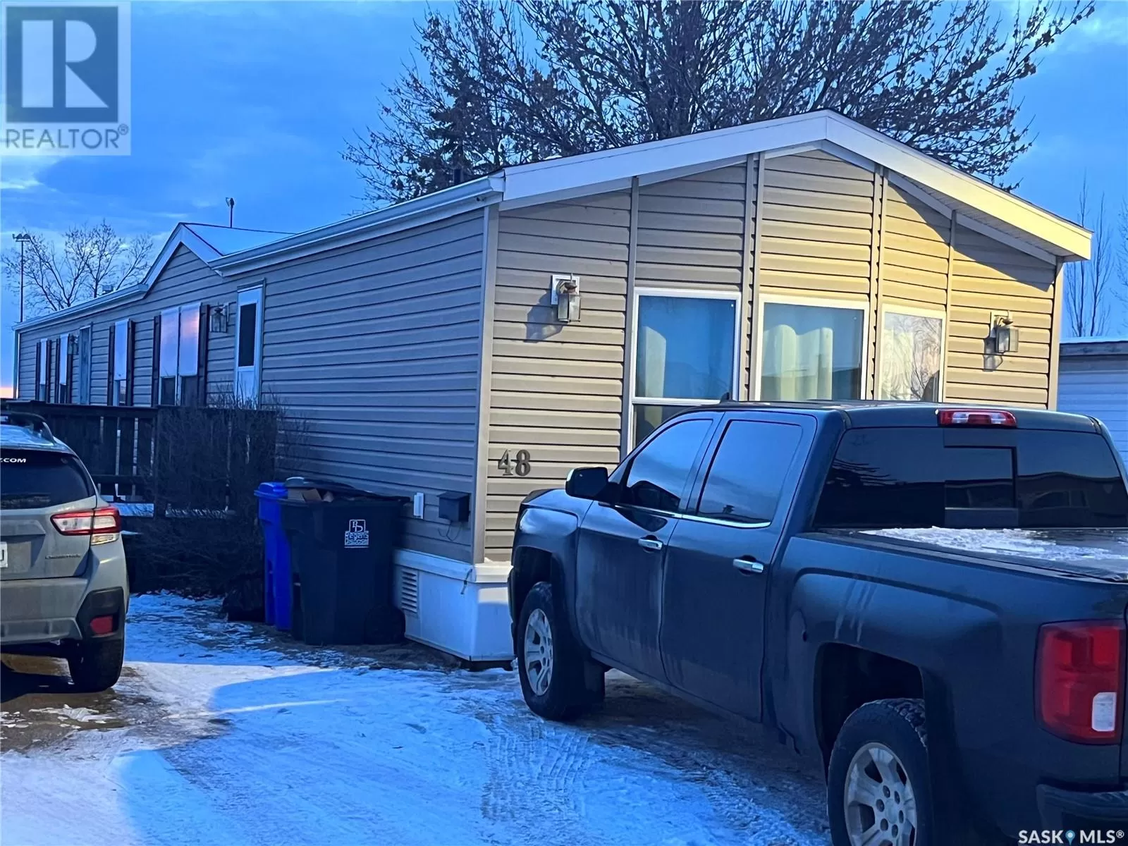 Mobile Home for rent: 48 106 1st Avenue Sw, Weyburn, Saskatchewan S4H 2J1