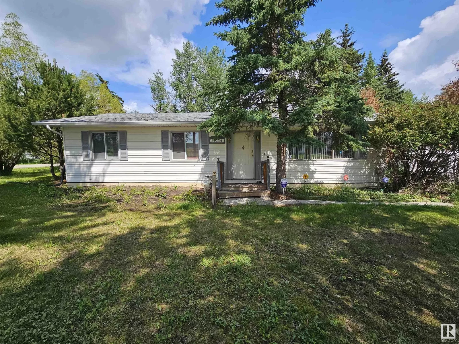 House for rent: 4824 48 Av, Rocky Rapids, Alberta T0E 2H0