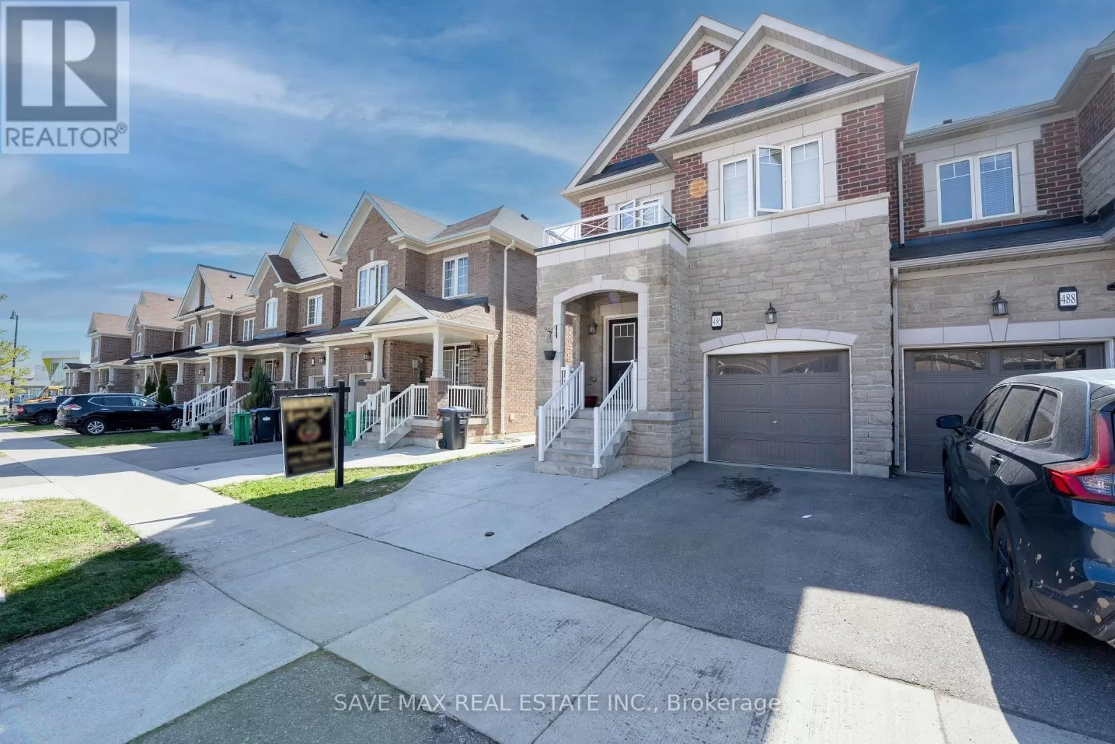 Row / Townhouse for rent: 486 Queen Mary Dr, Brampton, Ontario L7A 4N3