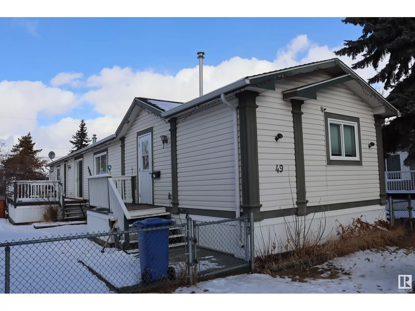 Mobile Home for rent: #49 4204 47 St, Wetaskiwin, Alberta T9A 2H5