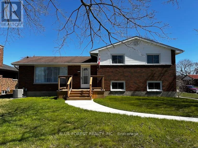 House for rent: 49 Simonton Dr, Chatham-Kent, Ontario N7M 5C5