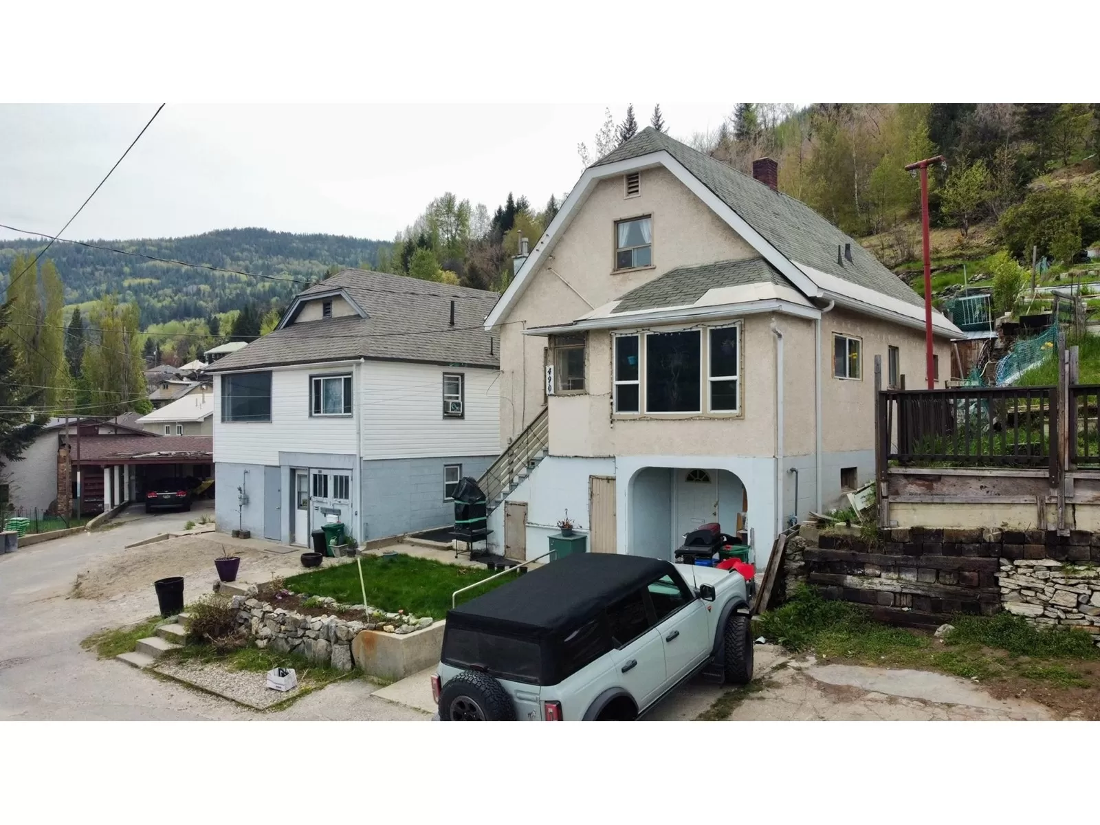 House for rent: 490 Buckna Street, Trail, British Columbia V1R 3K3