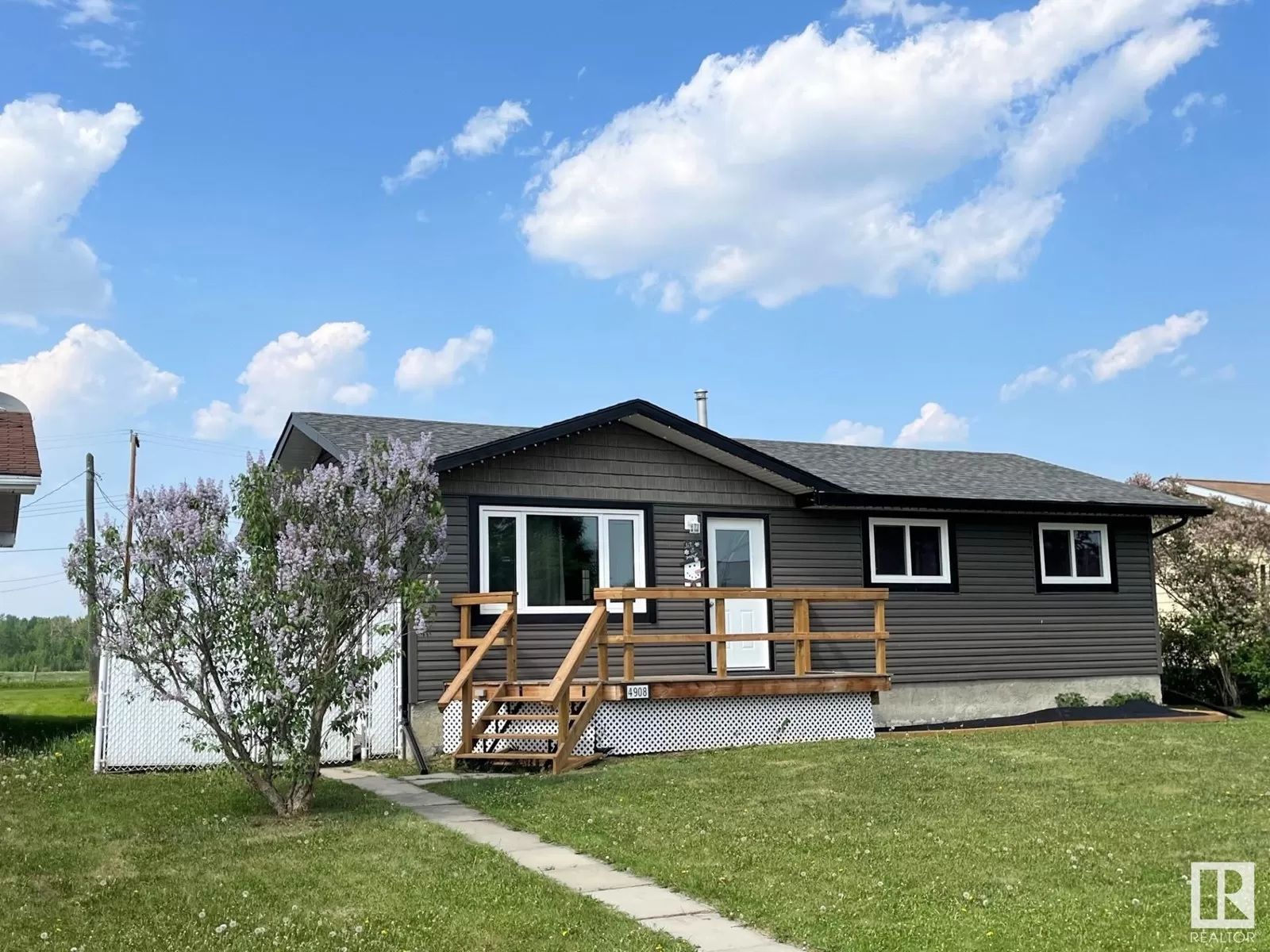 House for rent: 4908 56 Av, Wildwood, Alberta T0E 2M0