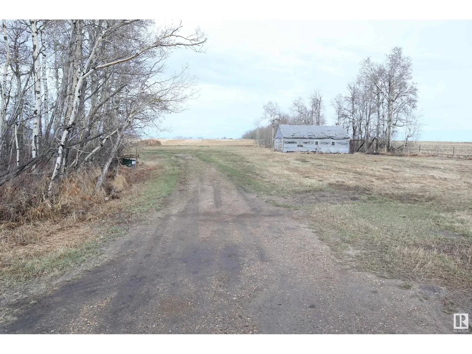 No Building for rent: 49341 Highway 39, Rural Leduc County, Alberta T0C 2P0