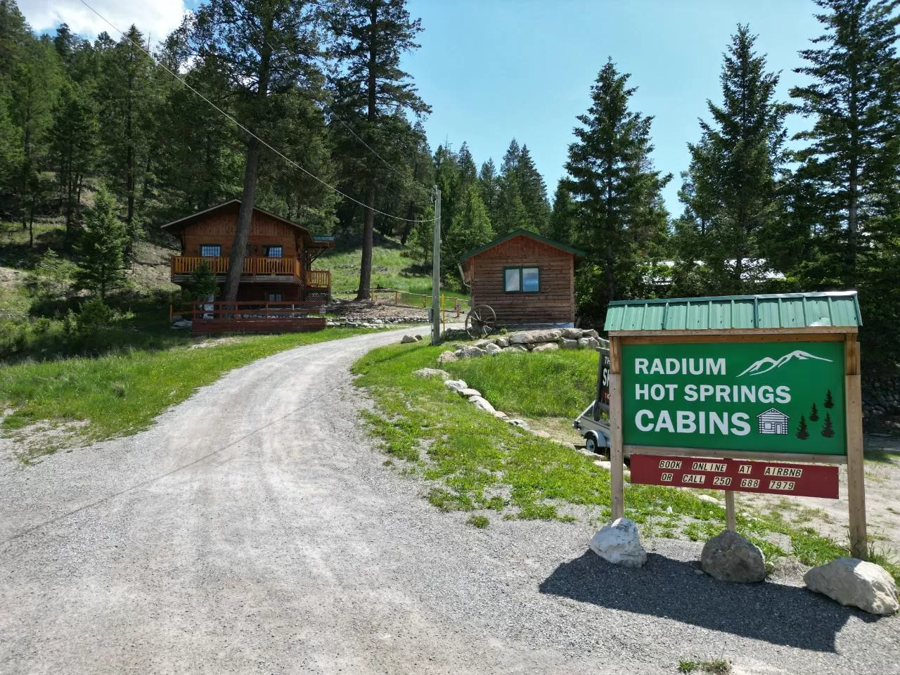 4940 Highway 93, Radium Hot Springs, British Columbia V0A 1M0