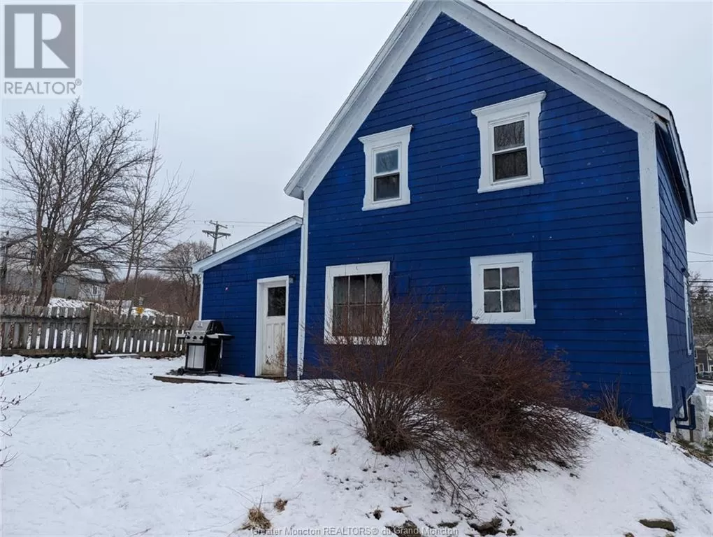 House for rent: 4972 Main St, Dorchester, New Brunswick E4K 2Z1