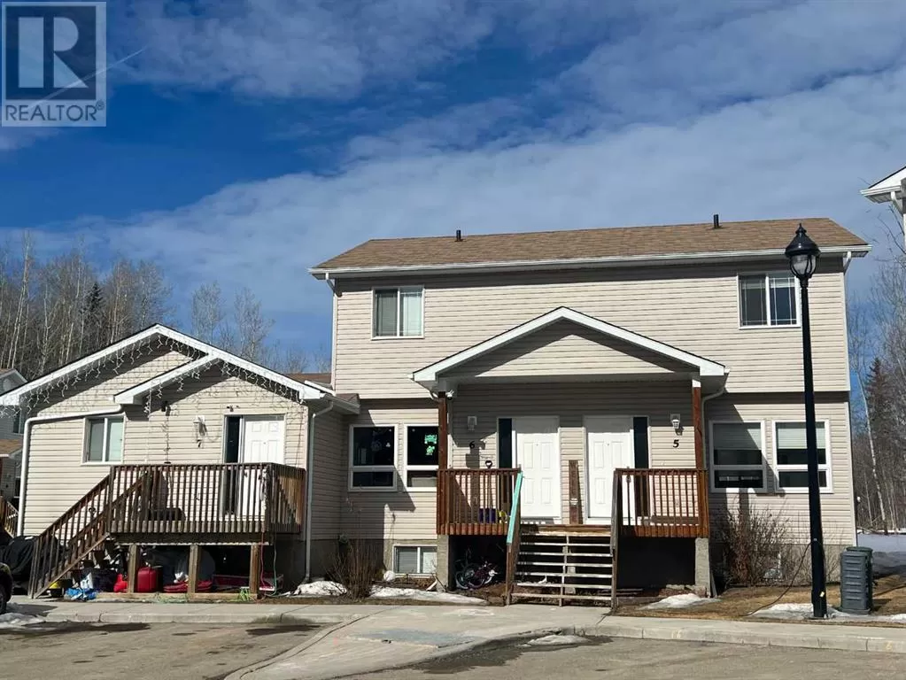 Row / Townhouse for rent: 5, 624 41 Street, Edson, Alberta T7E 1A2