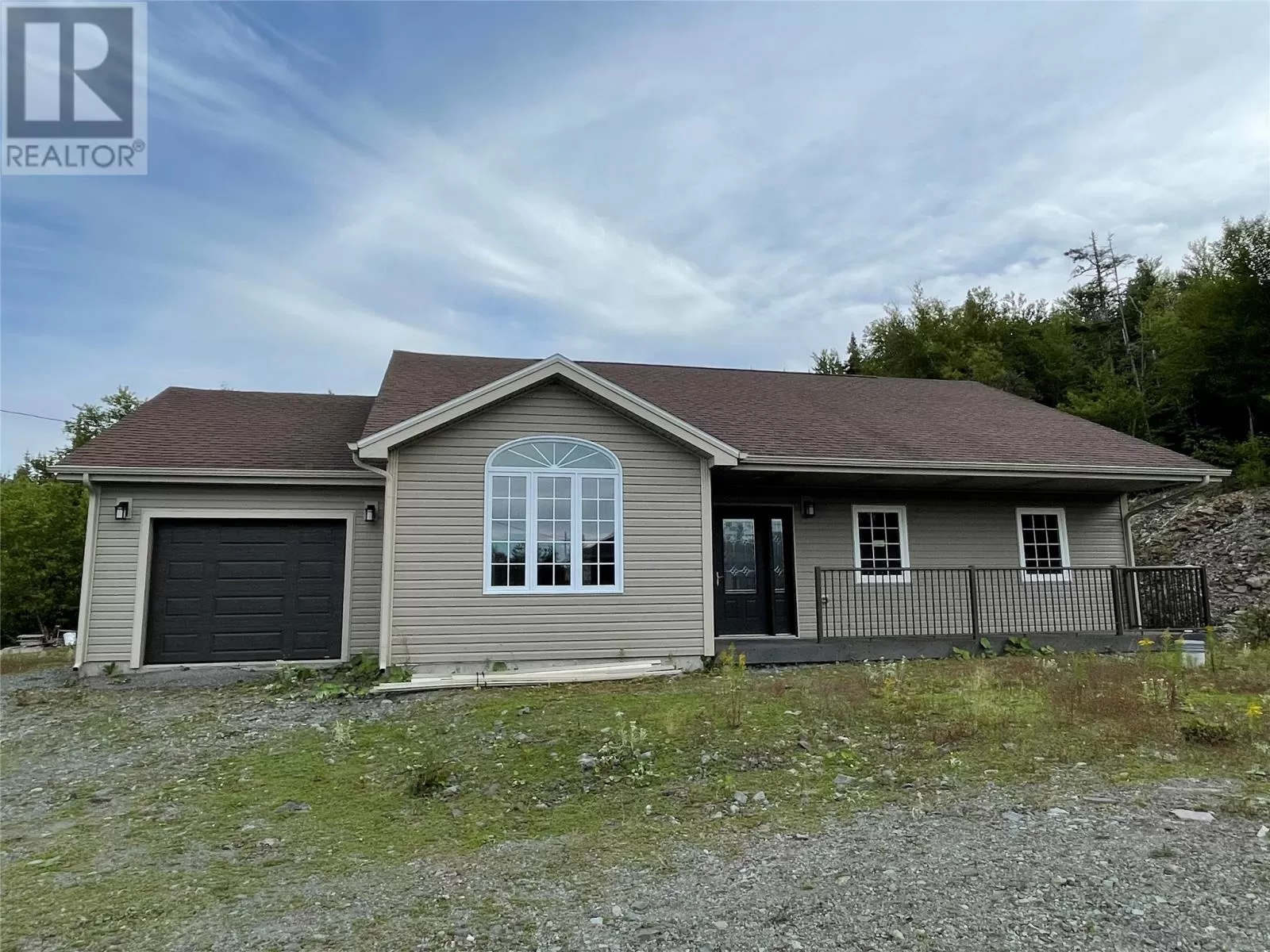 House for rent: 5 Evergreen Crescent, Blaketown, Newfoundland & Labrador A0B 1C0