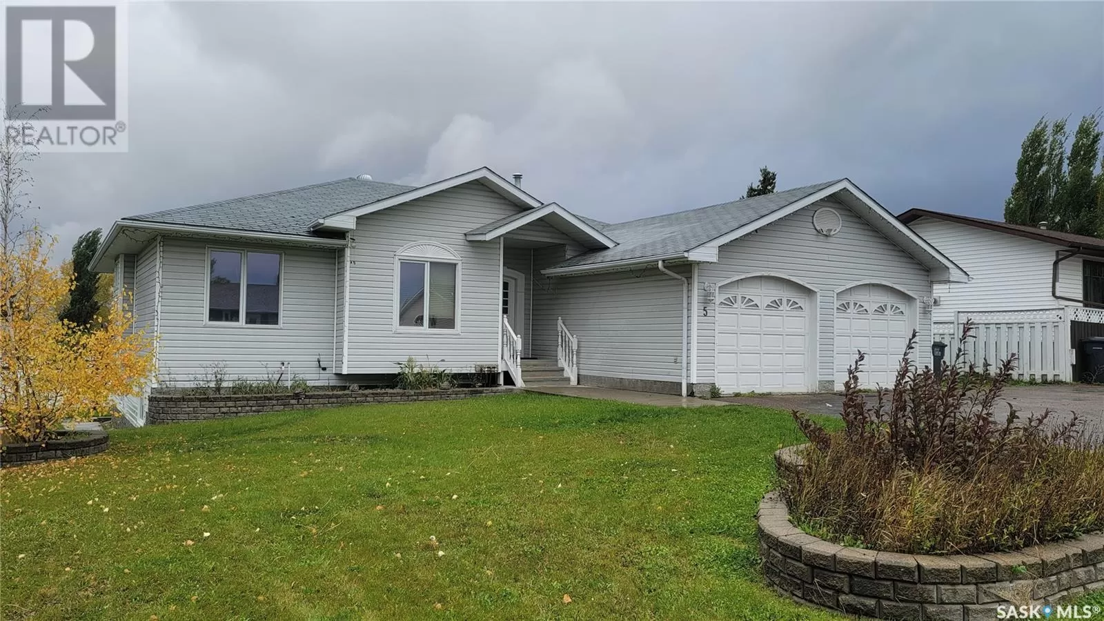 House for rent: 5 Marion Crescent, Meadow Lake, Saskatchewan S9X 1B7
