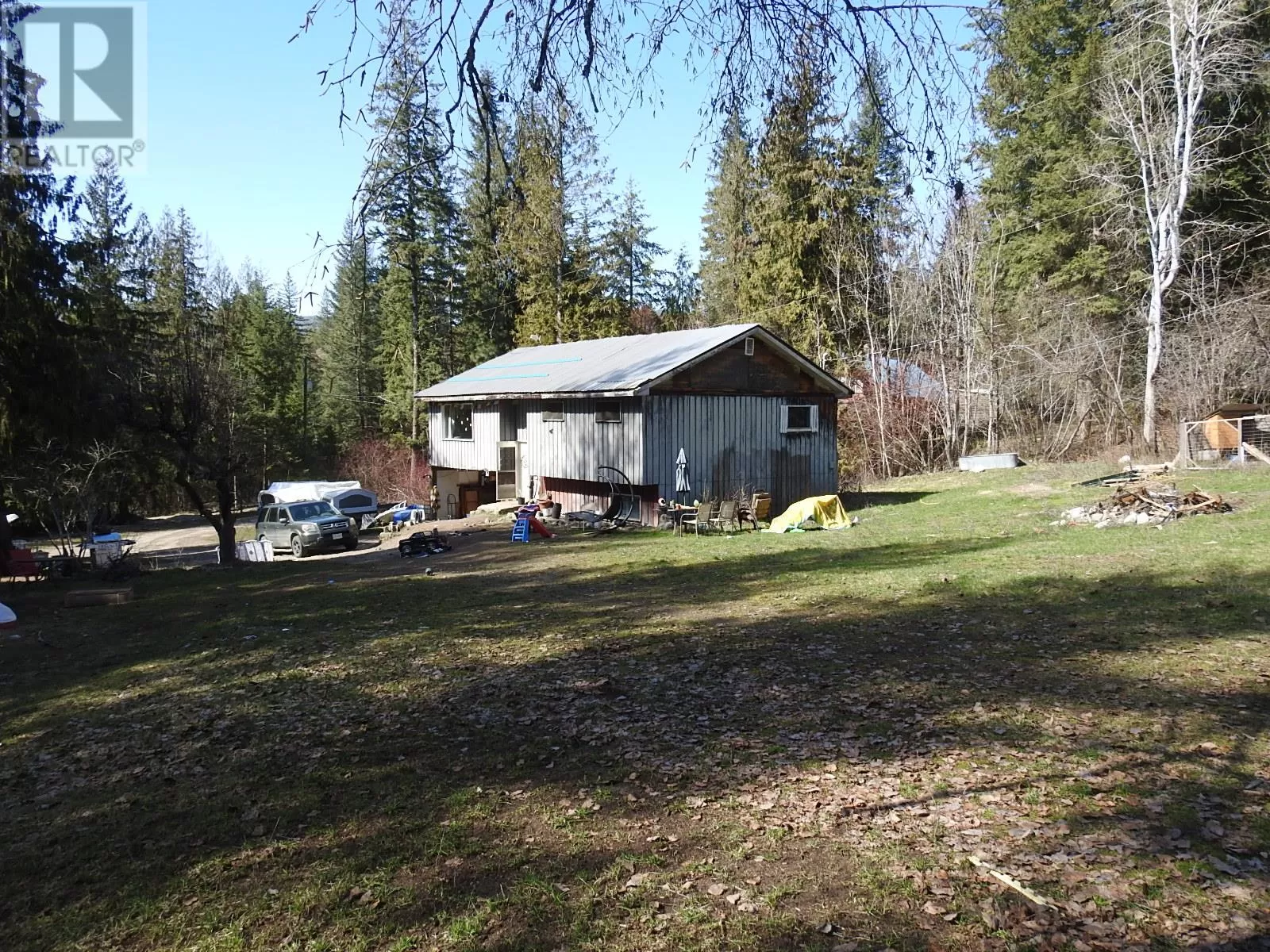 House for rent: 50 East Poirier Road, Mara, British Columbia V0E 2K0