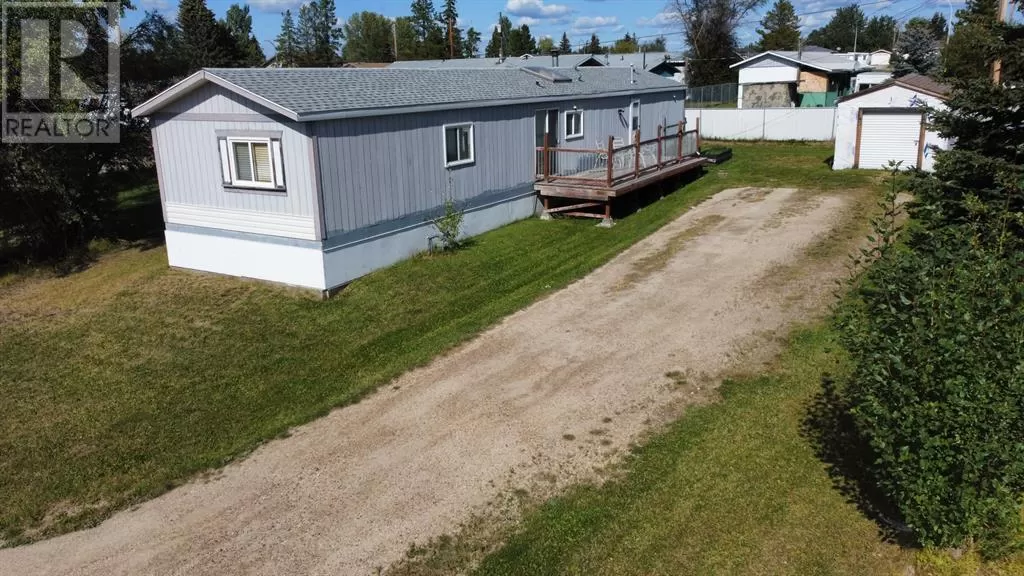 Manufactured Home/Mobile for rent: 500 Kaybob Drive, Fox Creek, Alberta T0H 1P0