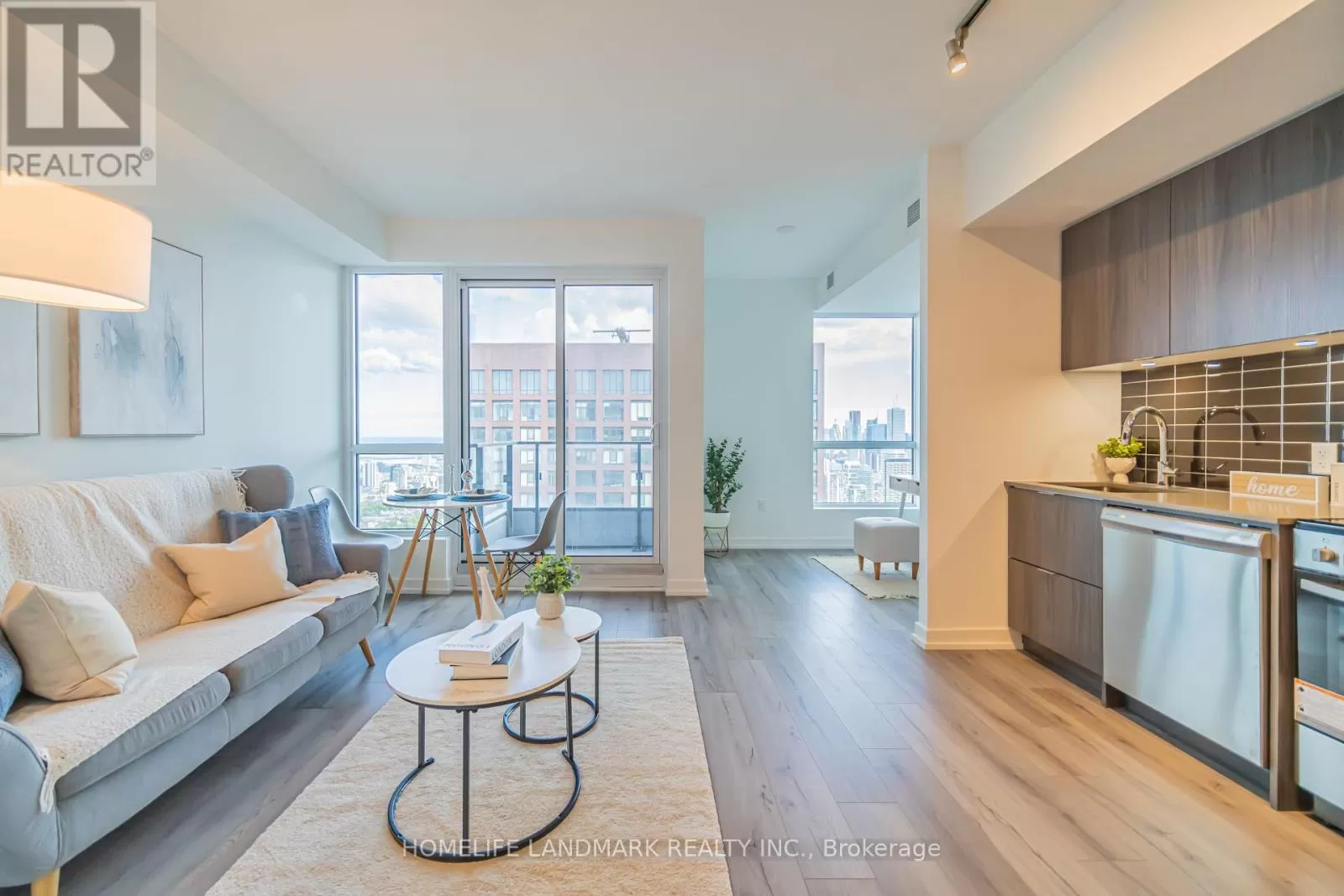 Apartment for rent: 5001 - 395 Bloor Street E, Toronto, Ontario M4W 0B4